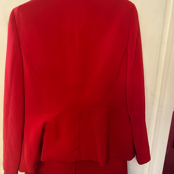 Liz Claiborne two piece suit gorgeous - Picture 3 of 7